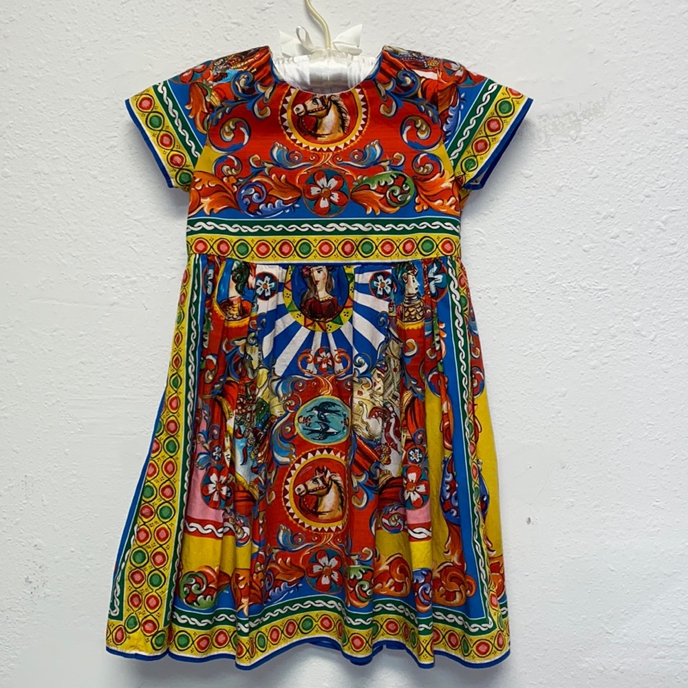 Dolce & Gabbana gorgeous kids dress!